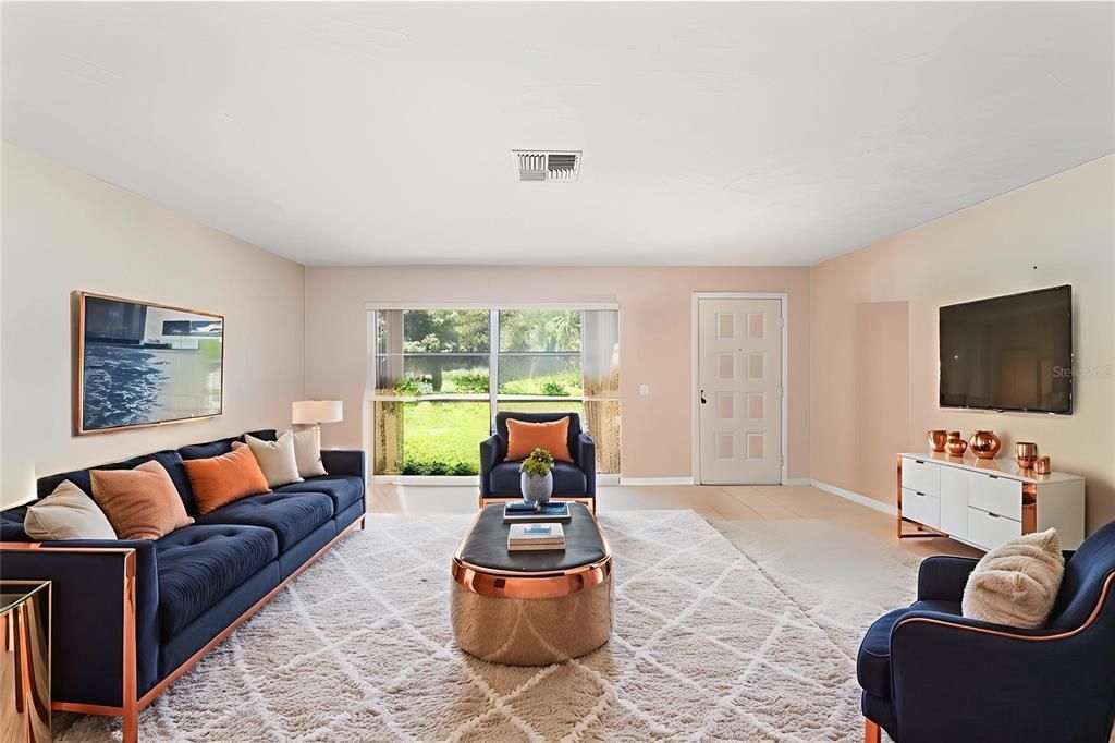 Active With Contract: $190,000 (3 beds, 1 baths, 1545 Square Feet)