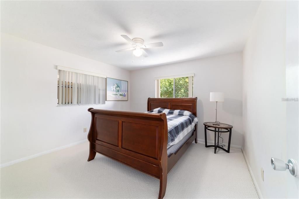 Active With Contract: $190,000 (3 beds, 1 baths, 1545 Square Feet)