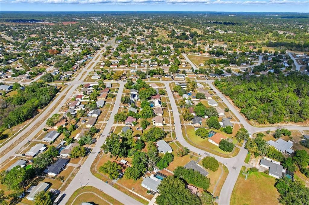 Под контрактом: $199,900 (2 спален, 2 ванн, 1025 Квадратных фут)