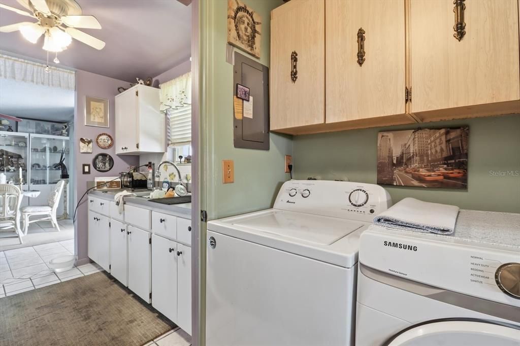 Под контрактом: $199,900 (2 спален, 2 ванн, 1025 Квадратных фут)