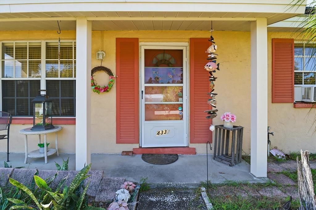 Под контрактом: $199,900 (2 спален, 2 ванн, 1025 Квадратных фут)