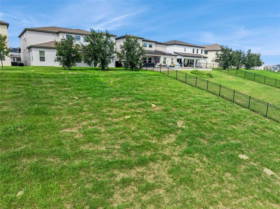 For Sale: $1,050,000 (5 beds, 3 baths, 4305 Square Feet)