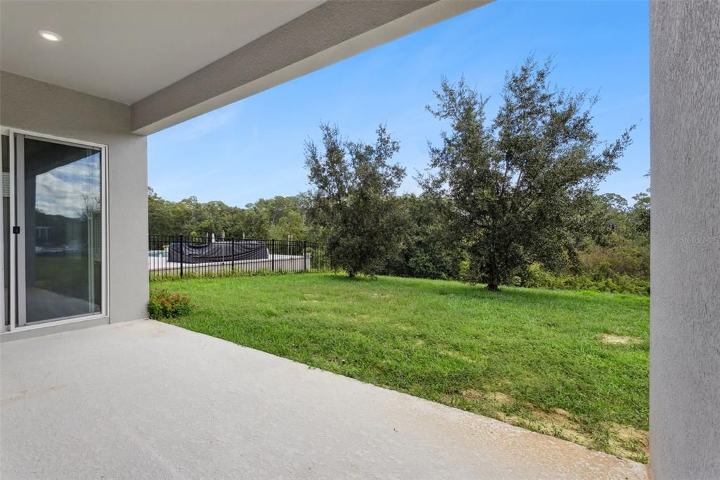 For Sale: $1,050,000 (5 beds, 3 baths, 4305 Square Feet)