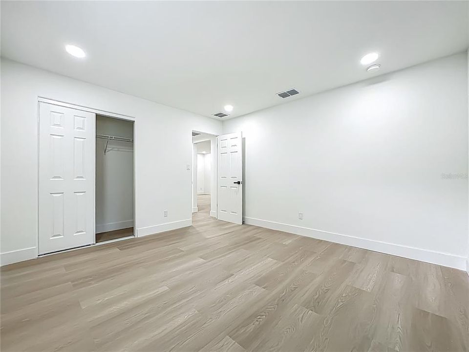 На продажу: $449,000 (2 спален, 1 ванн, 1039 Квадратных фут)