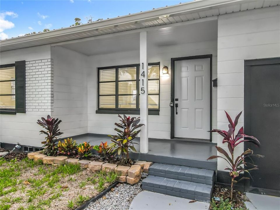 На продажу: $449,000 (2 спален, 1 ванн, 1039 Квадратных фут)