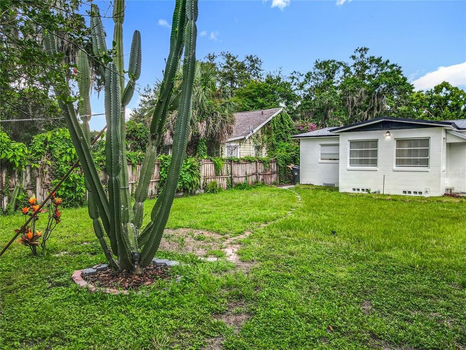 На продажу: $449,000 (2 спален, 1 ванн, 1039 Квадратных фут)