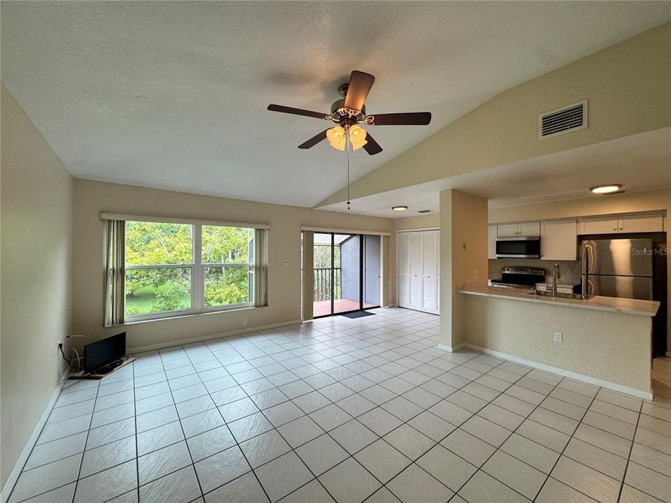 Activo con contrato: $179,900 (2 camas, 1 baños, 876 Pies cuadrados)