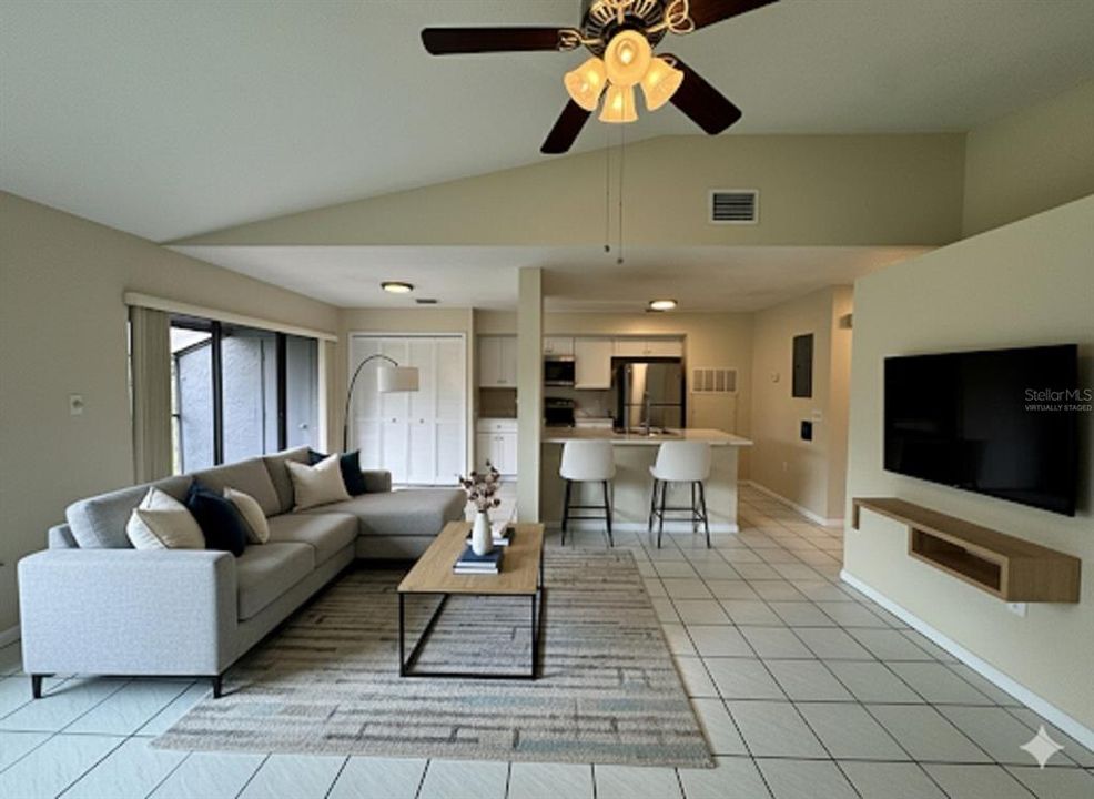 Activo con contrato: $179,900 (2 camas, 1 baños, 876 Pies cuadrados)