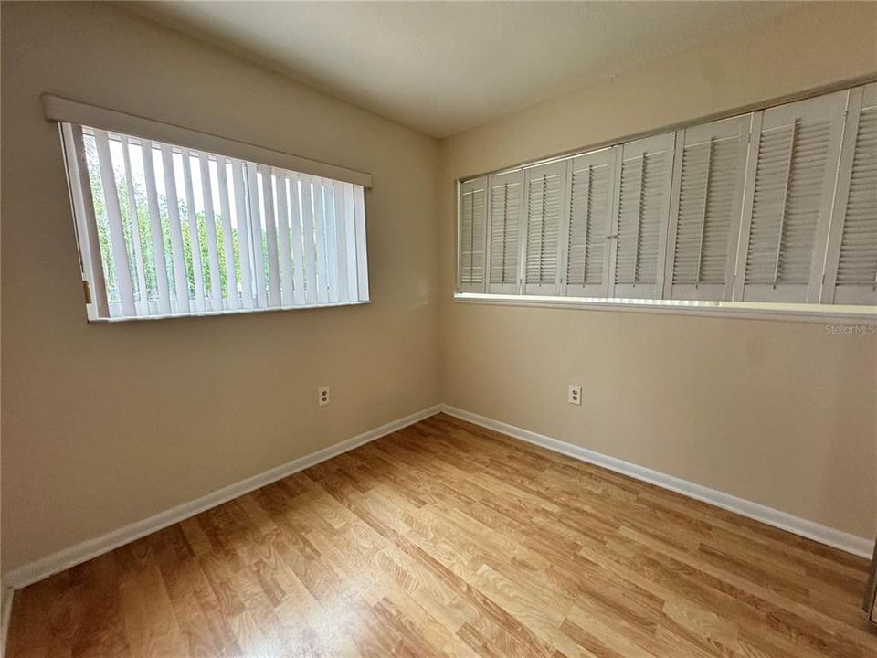 Activo con contrato: $179,900 (2 camas, 1 baños, 876 Pies cuadrados)