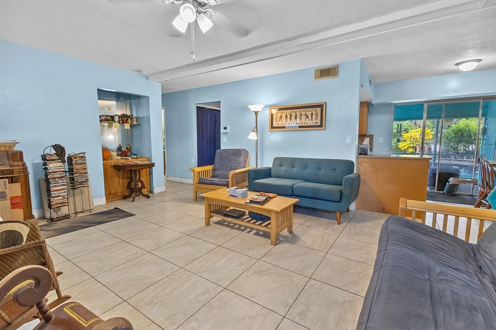 Active With Contract: $429,900 (4 beds, 2 baths, 1440 Square Feet)