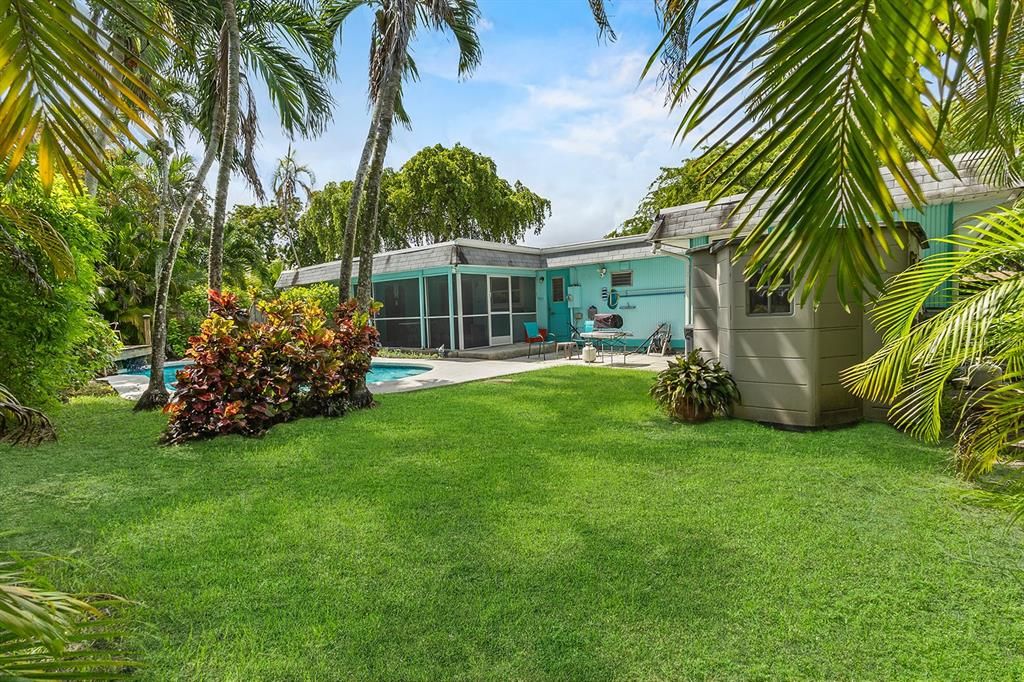 Active With Contract: $429,900 (4 beds, 2 baths, 1440 Square Feet)