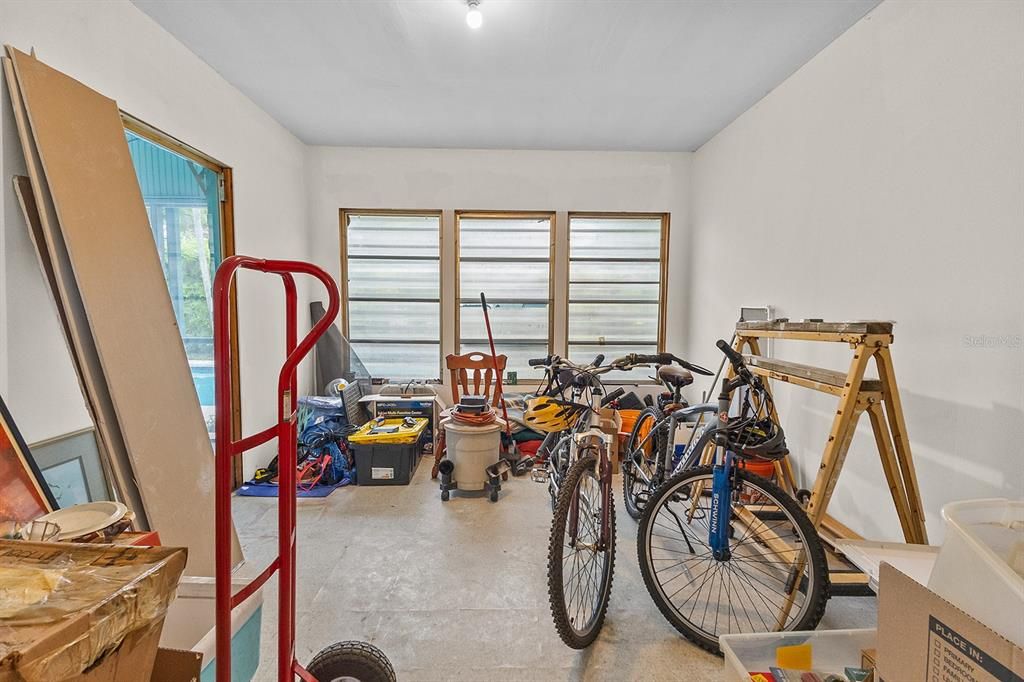 Active With Contract: $429,900 (4 beds, 2 baths, 1440 Square Feet)