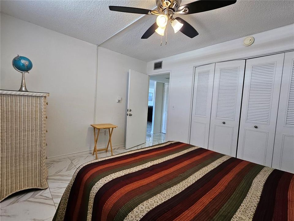 En Renta: $1,995 (2 camas, 2 baños, 1050 Pies cuadrados)