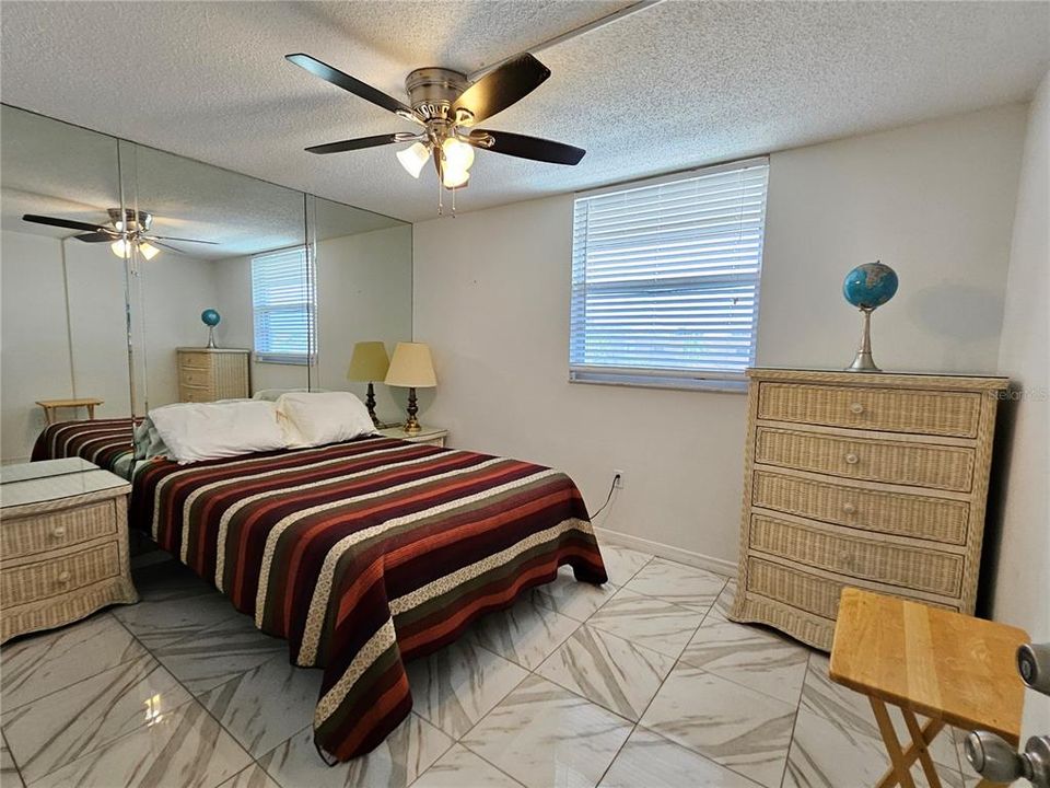 En Renta: $1,995 (2 camas, 2 baños, 1050 Pies cuadrados)