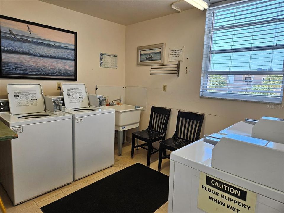 En Renta: $1,995 (2 camas, 2 baños, 1050 Pies cuadrados)