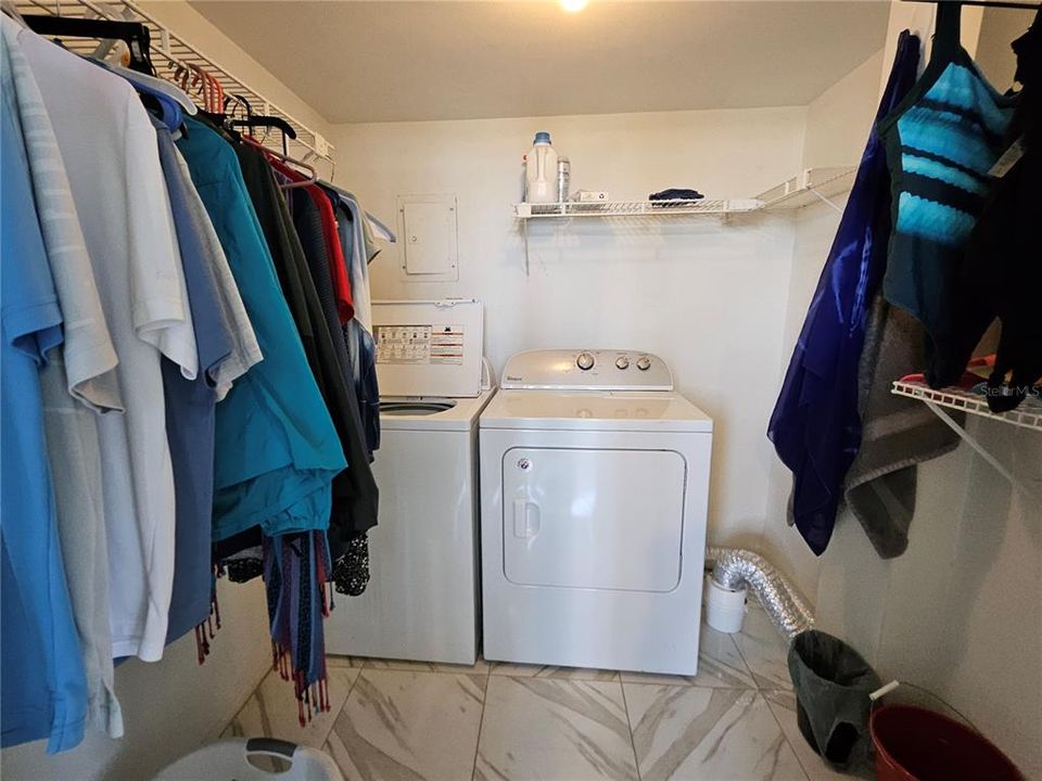 En Renta: $1,995 (2 camas, 2 baños, 1050 Pies cuadrados)