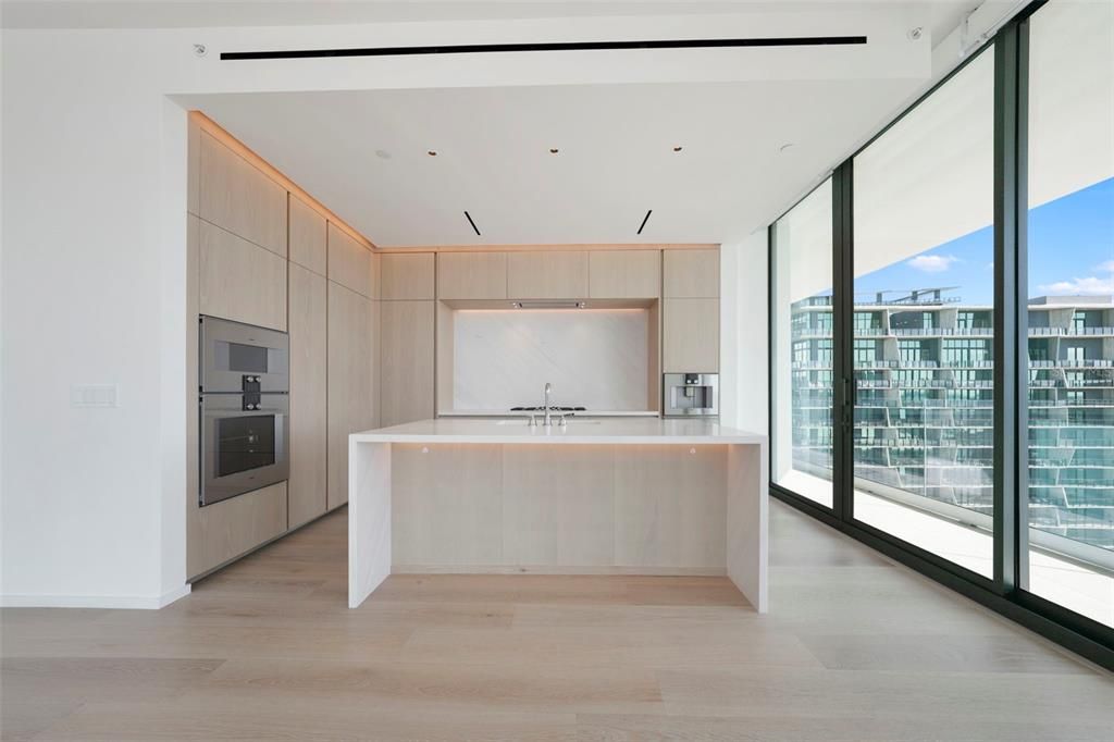 For Rent: $18,000 (2 beds, 2 baths, 2050 Square Feet)