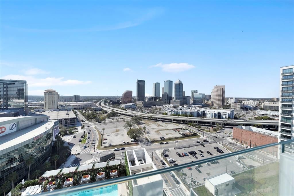 For Rent: $18,000 (2 beds, 2 baths, 2050 Square Feet)