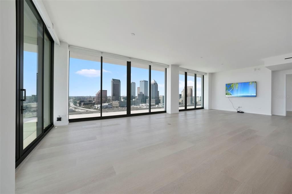 For Rent: $18,000 (2 beds, 2 baths, 2050 Square Feet)