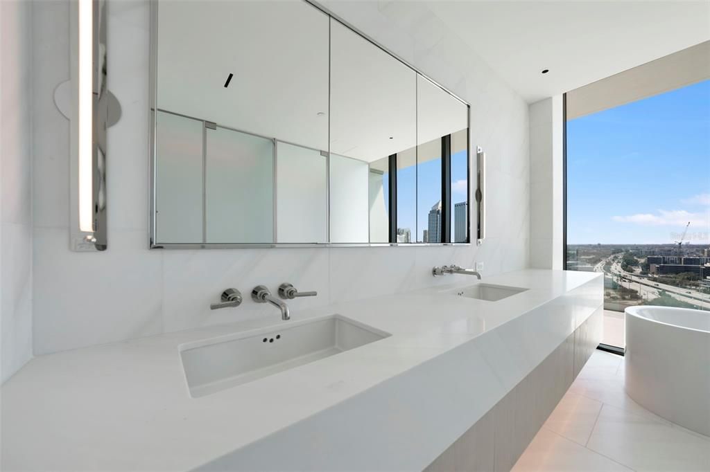 For Rent: $18,000 (2 beds, 2 baths, 2050 Square Feet)