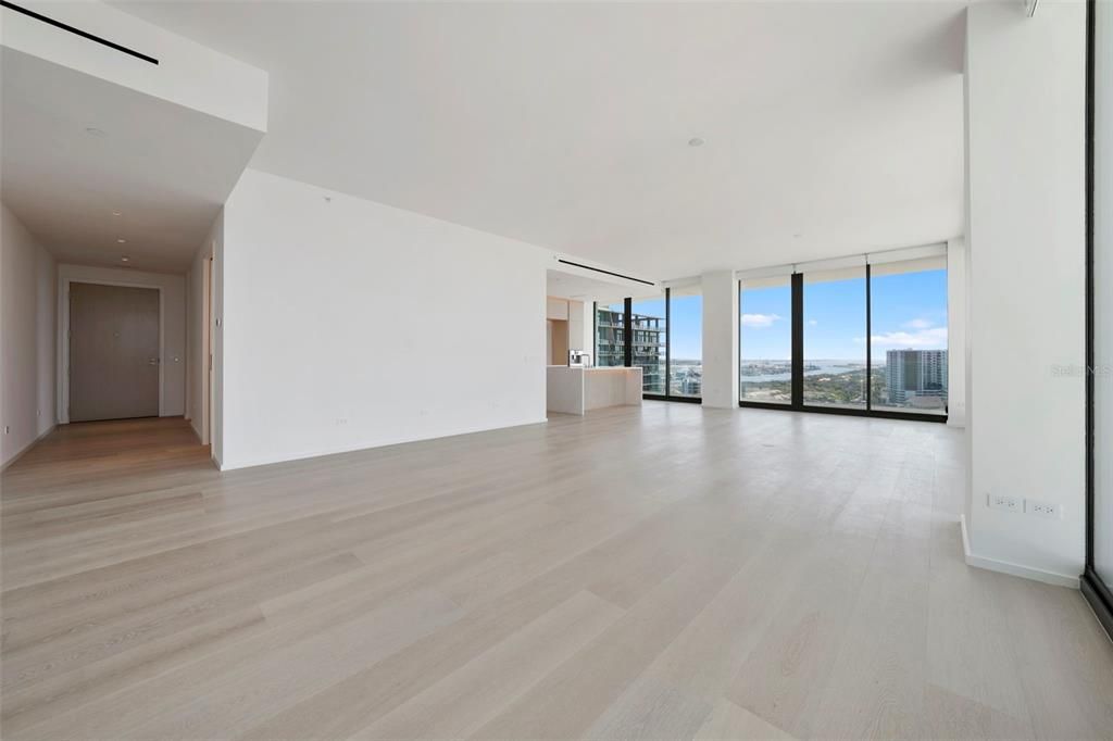 For Rent: $18,000 (2 beds, 2 baths, 2050 Square Feet)