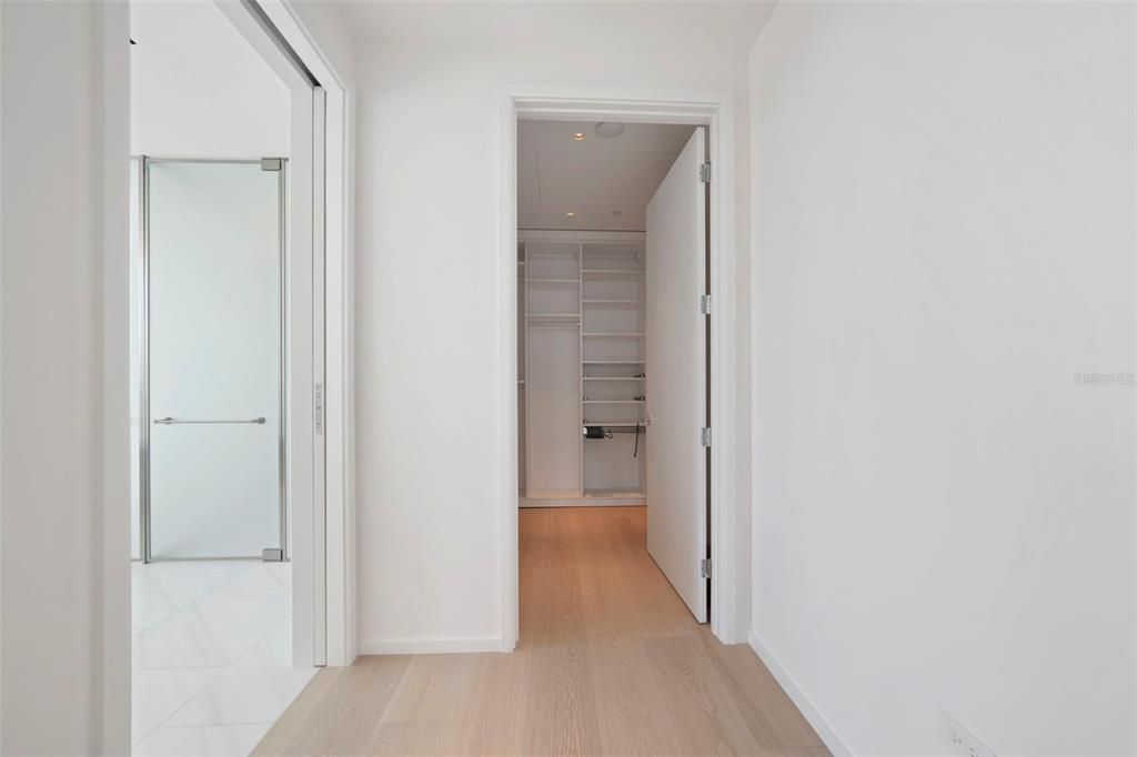 For Rent: $18,000 (2 beds, 2 baths, 2050 Square Feet)