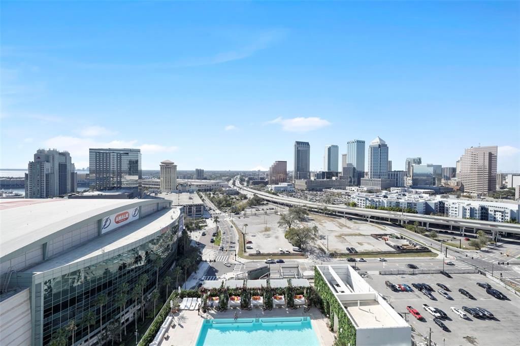 For Rent: $18,000 (2 beds, 2 baths, 2050 Square Feet)