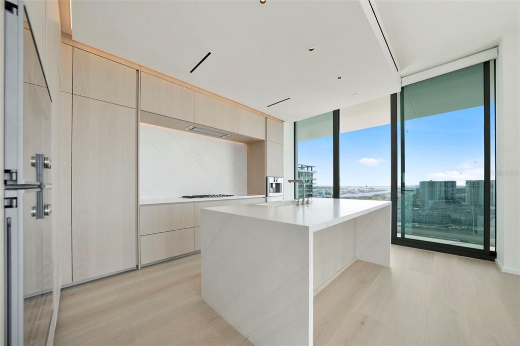 For Rent: $18,000 (2 beds, 2 baths, 2050 Square Feet)