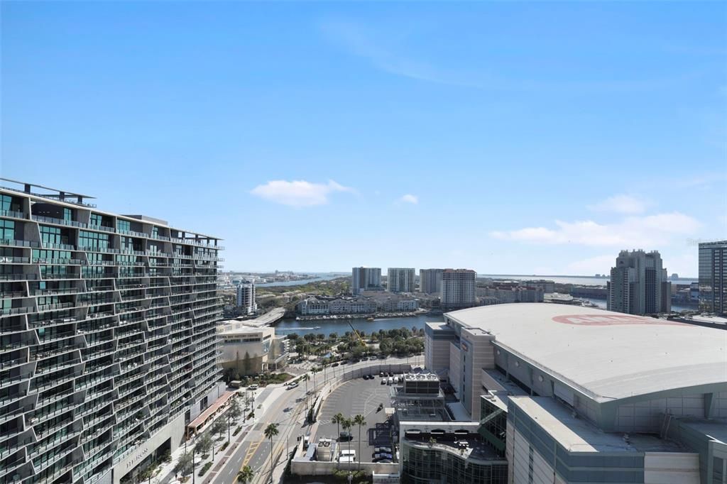 For Rent: $18,000 (2 beds, 2 baths, 2050 Square Feet)