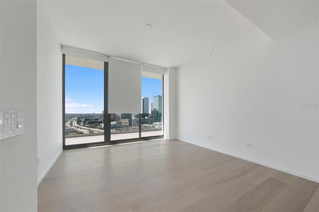 For Rent: $18,000 (2 beds, 2 baths, 2050 Square Feet)