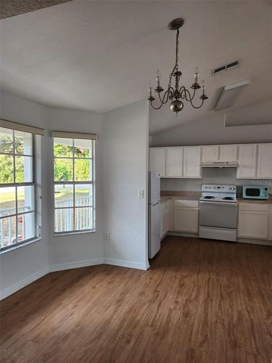 En Venta: $274,000 (3 camas, 2 baños, 1545 Pies cuadrados)