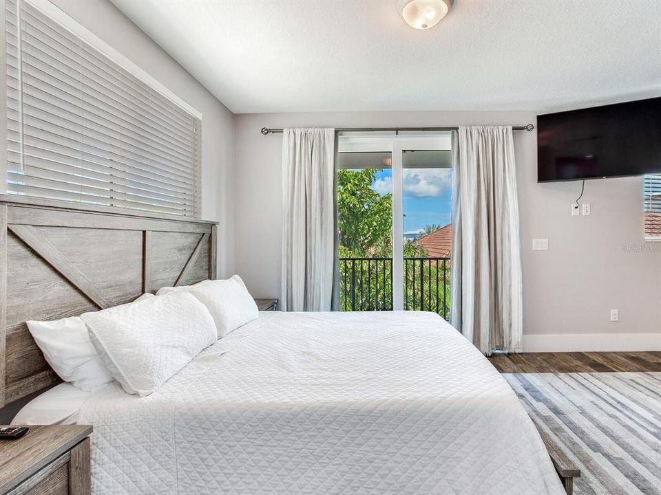 В аренду: $3,900 (4 спален, 3 ванн, 2544 Квадратных фут)