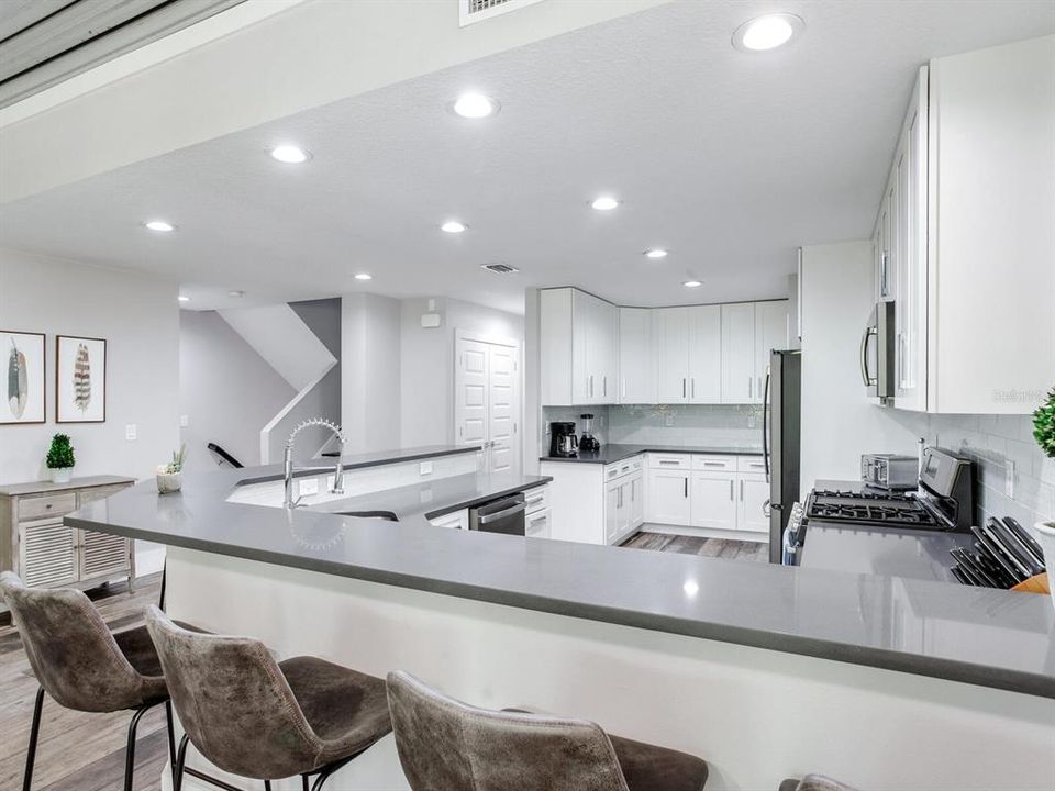 В аренду: $3,900 (4 спален, 3 ванн, 2544 Квадратных фут)