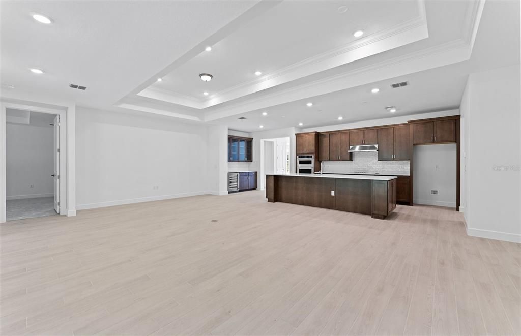 合同活跃: $527,060 (2 贝兹, 2 浴室, 2269 平方英尺)