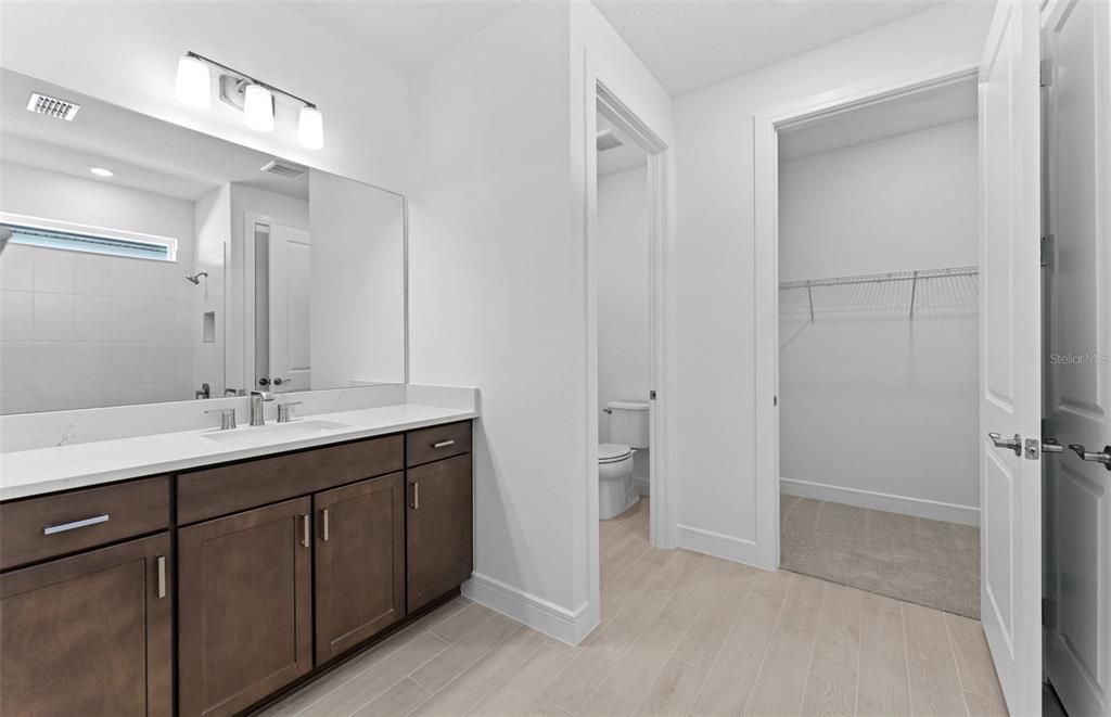 合同活跃: $527,060 (2 贝兹, 2 浴室, 2269 平方英尺)