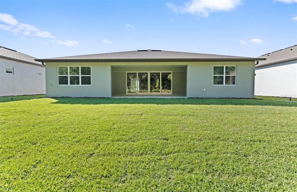 合同活跃: $527,060 (2 贝兹, 2 浴室, 2269 平方英尺)