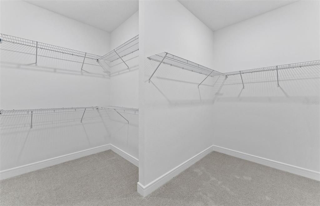 合同活跃: $527,060 (2 贝兹, 2 浴室, 2269 平方英尺)