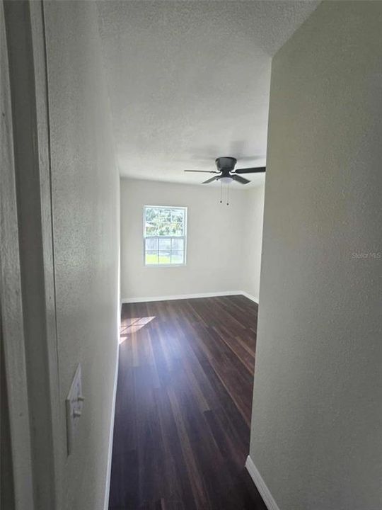 出租: $1,900 (3 贝兹, 2 浴室, 1300 平方英尺)