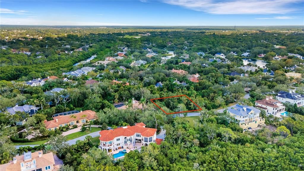 待售: $750,000 (0.47 acres)