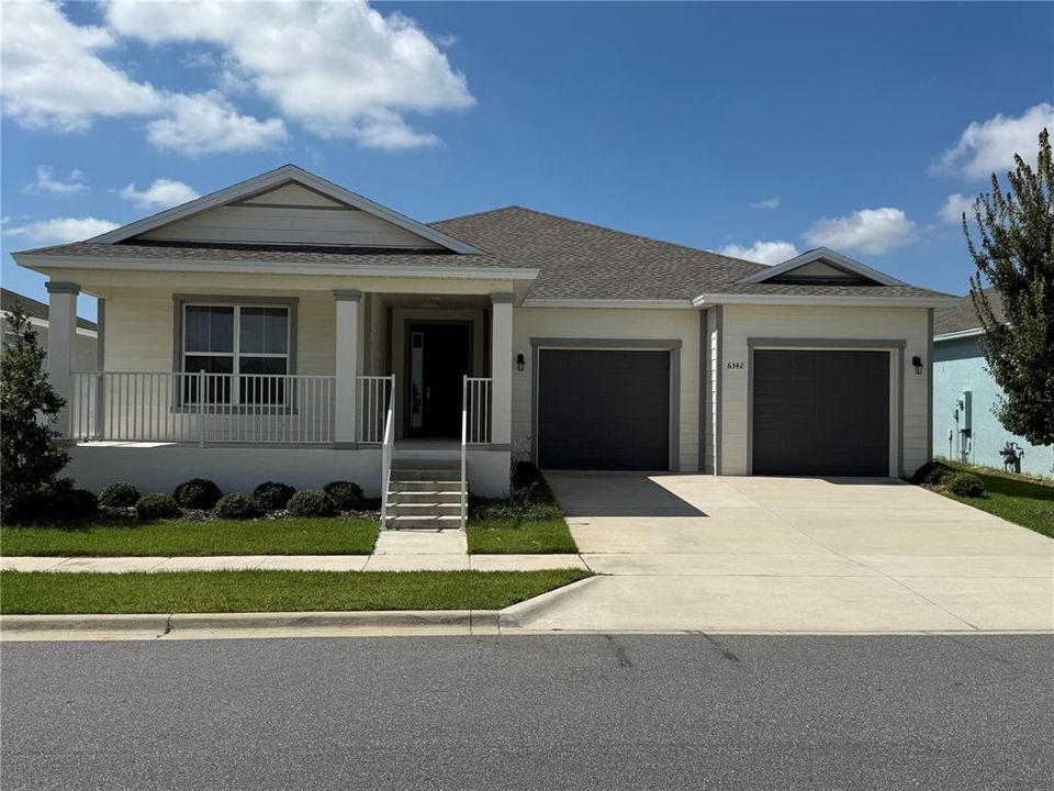 Recently Rented: $2,200 (3 beds, 2 baths, 2217 Square Feet)