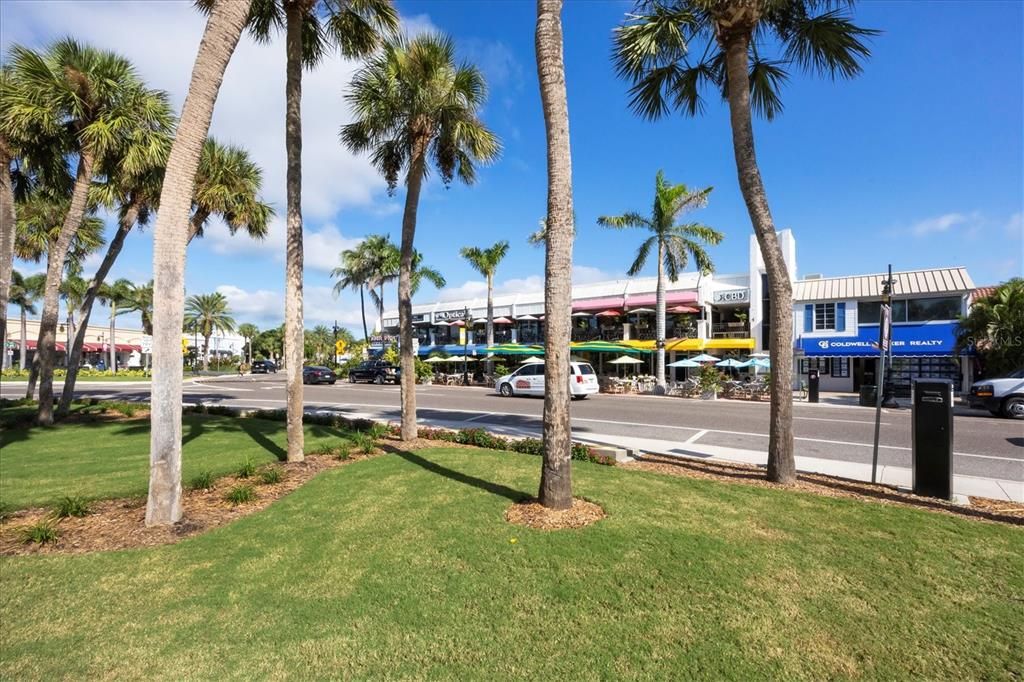 На продажу: $1,999,000 (3 спален, 3 ванн, 2122 Квадратных фут)