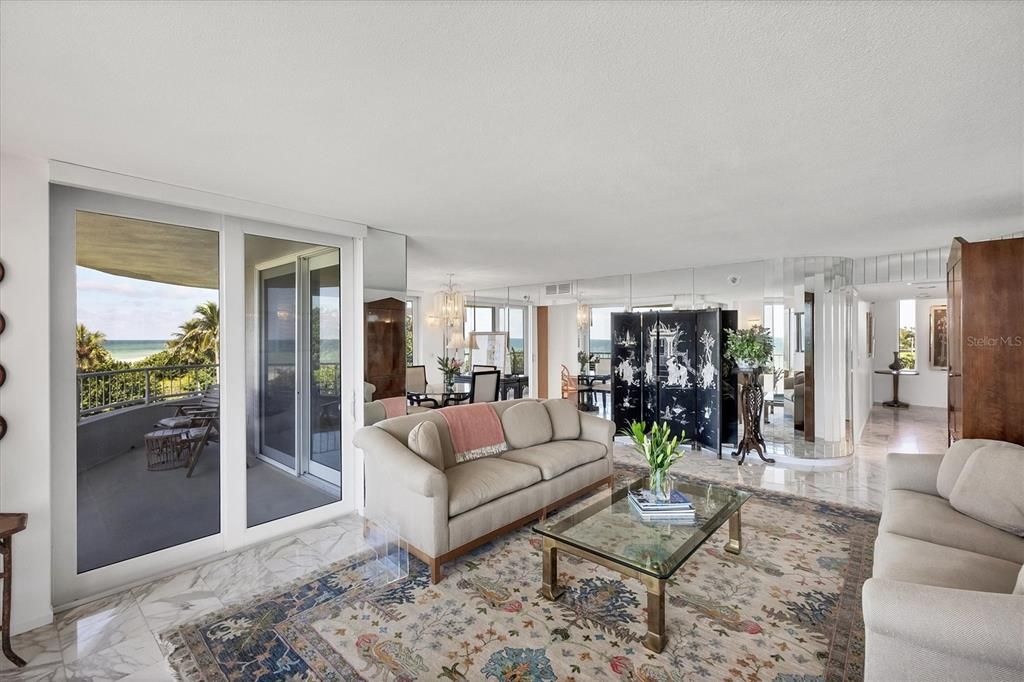 На продажу: $1,999,000 (3 спален, 3 ванн, 2122 Квадратных фут)