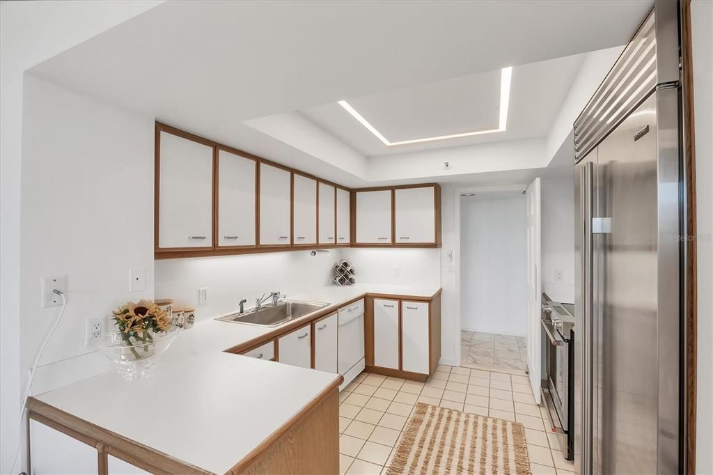 На продажу: $1,999,000 (3 спален, 3 ванн, 2122 Квадратных фут)