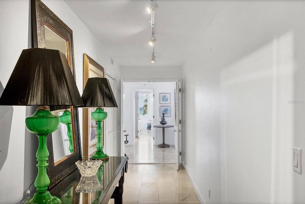 На продажу: $1,999,000 (3 спален, 3 ванн, 2122 Квадратных фут)