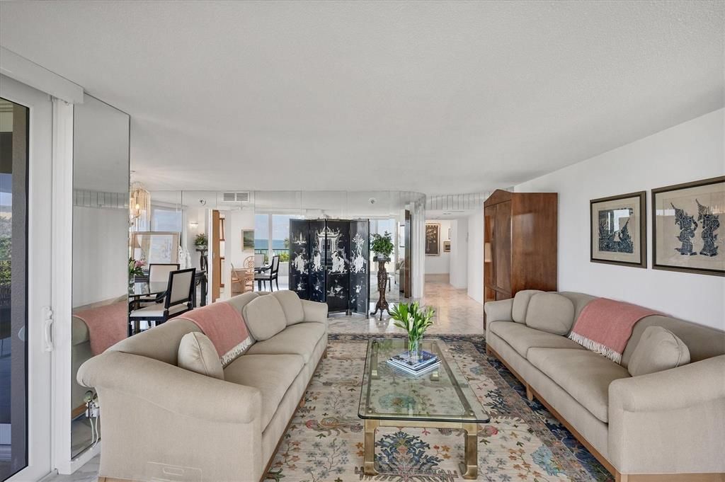 На продажу: $1,999,000 (3 спален, 3 ванн, 2122 Квадратных фут)