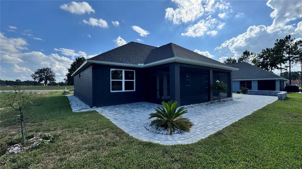 For Sale: $549,900 (3 beds, 2 baths, 1783 Square Feet)