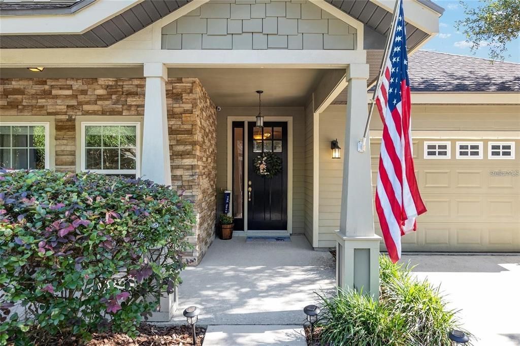 For Rent: $2,700 (3 beds, 2 baths, 1563 Square Feet)