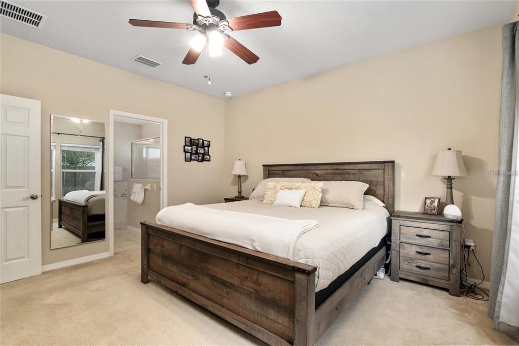 For Rent: $2,700 (3 beds, 2 baths, 1563 Square Feet)