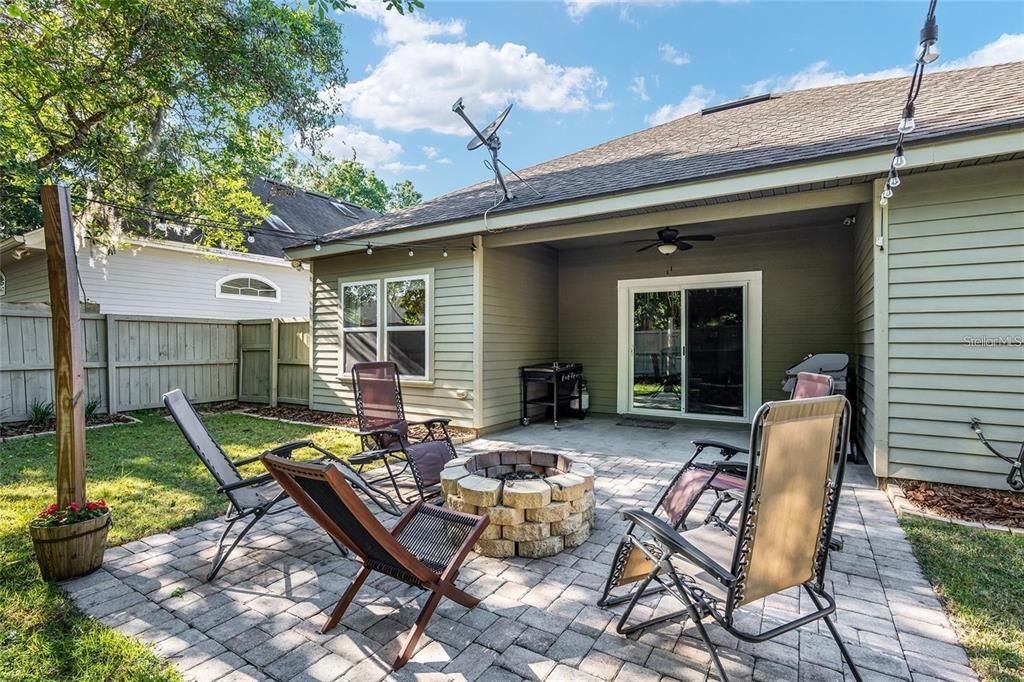 For Rent: $2,700 (3 beds, 2 baths, 1563 Square Feet)