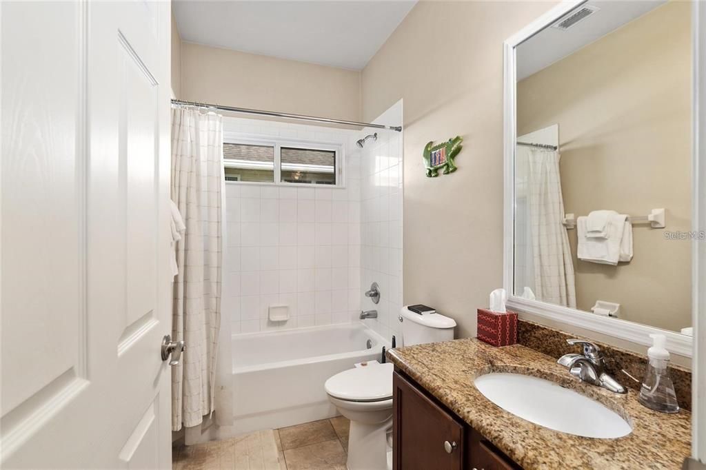 For Rent: $2,700 (3 beds, 2 baths, 1563 Square Feet)